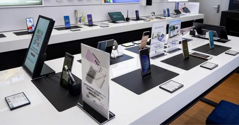 Counterpoint Research: Doanh số smartphone toàn cầu lao dốc