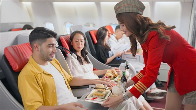 Vietjet được duy trì bậc xếp hạng tín nhiệm dài hạn vnBBB- với triển vọng “Ổn định”.