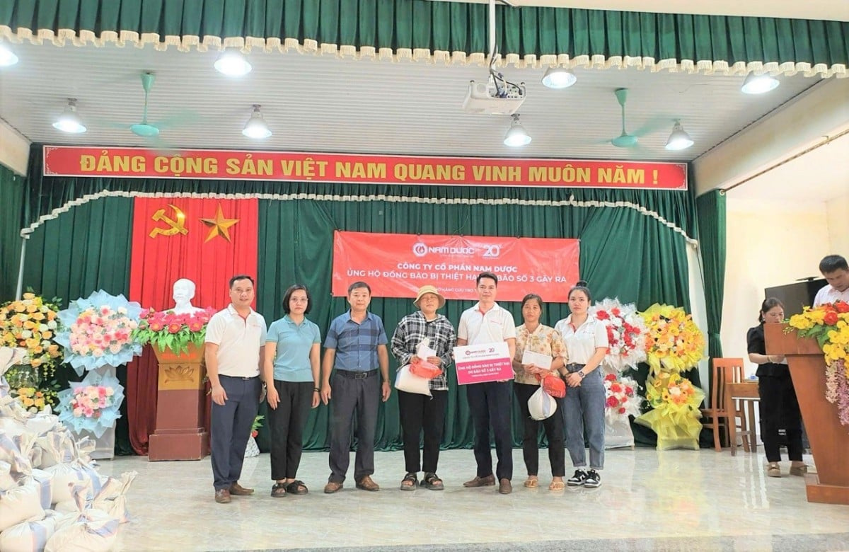 Đoàn thiện nguyện Nam Dược hỗ trợ đồng bào Chiêm Hóa (Tuyên Quang).