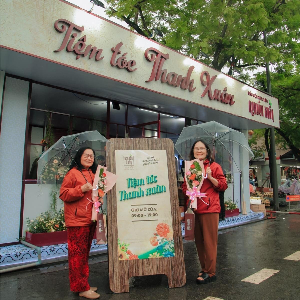 344183_tiem-toc-thanh-xuan-1_1735106798 “Tiệm Tóc Thanh Xuân” tại chợ Đông Ba, thành phố Huế.