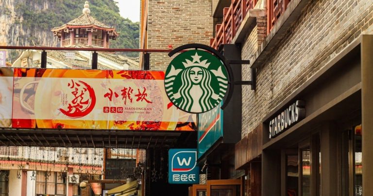 Luckin Coffee, Cotti và nỗi đau của Starbucks ở thị trường cà phê trị giá 2 tỷ USD
